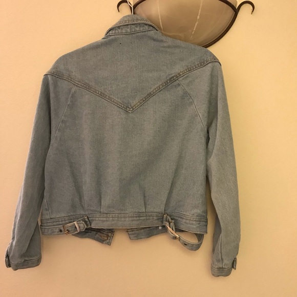 Brandy Melville Isabella Denim Jacket - Picture 3 of 3